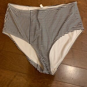 La Vie en Rose Navy Bottoms